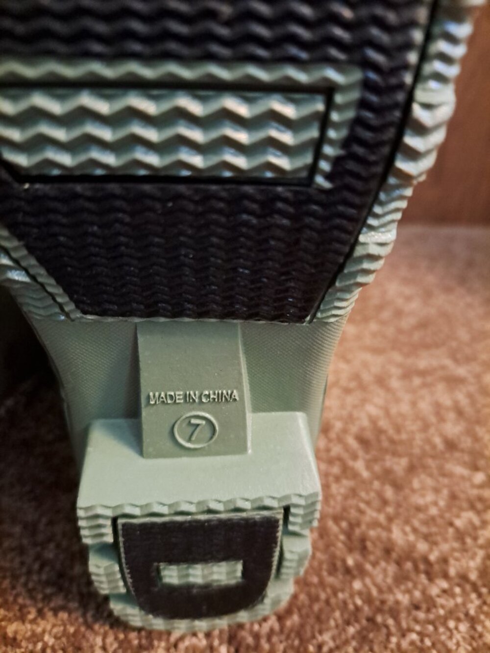 New Without Tags Time and Tru Women's Polka Dot Buckle Rain Boots - Picture 8 of 8